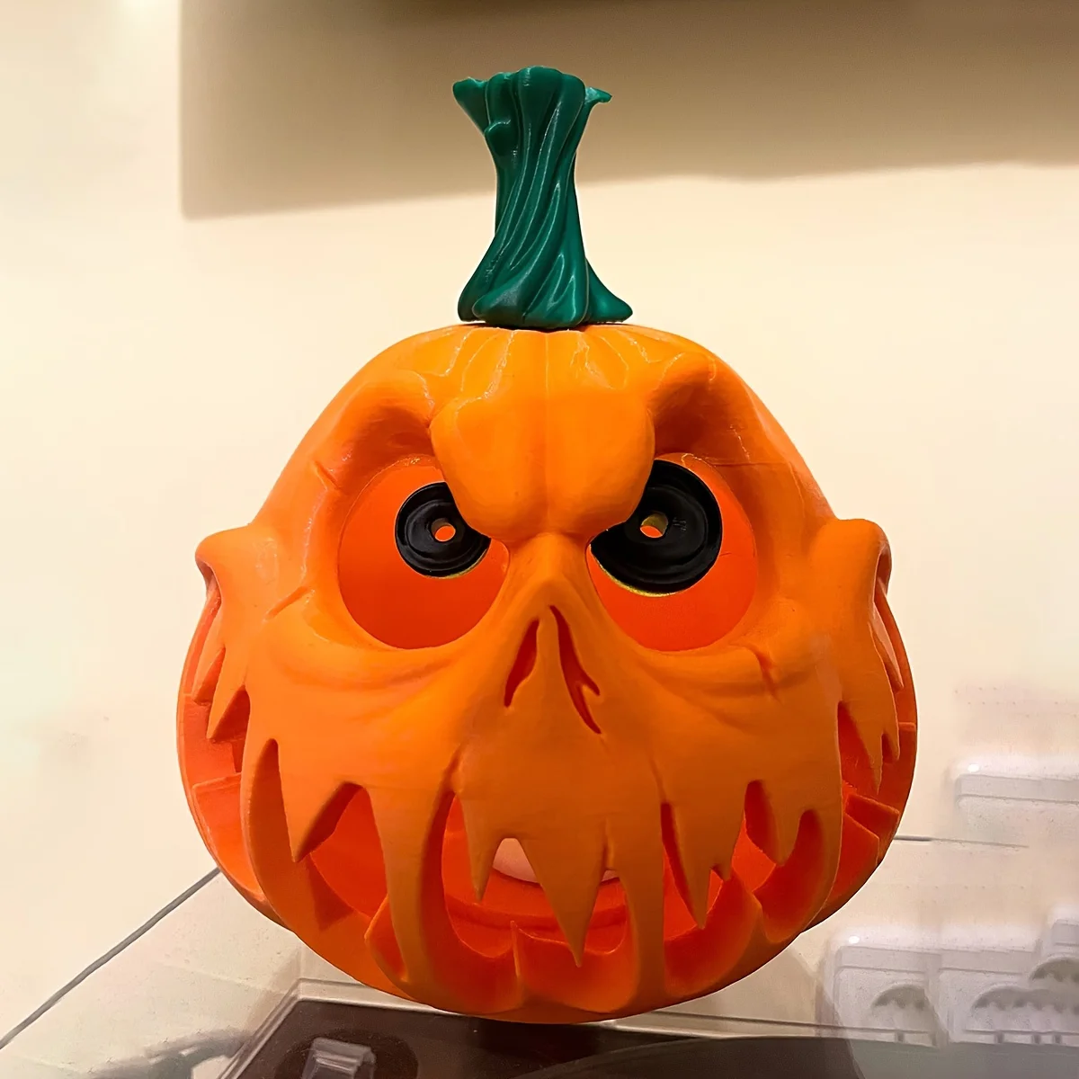 Giant Halloween Pumpkin Resin Decoration - Ghost Skull with Weird Facial Features, Halloween Decorations Halloween Ornaments - Image 4
